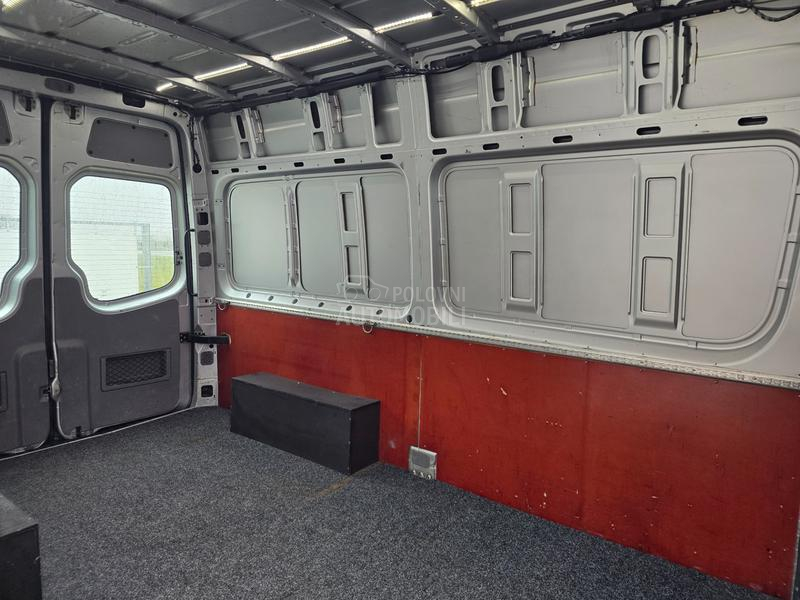 Volkswagen Crafter 2.5 TDI