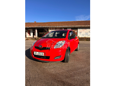 Toyota Yaris 1,33 DUAL VVTI T0P