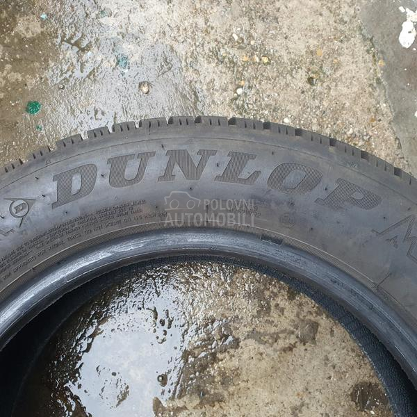 Dunlop 205/60 R16 Zimska