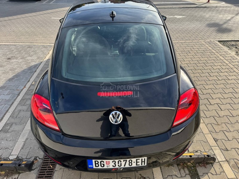 Volkswagen Nova Buba 1.6 tdi New Beetle