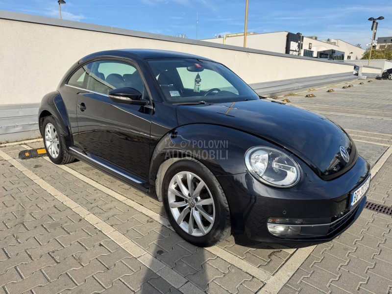 Volkswagen Nova Buba 1.6 tdi New Beetle