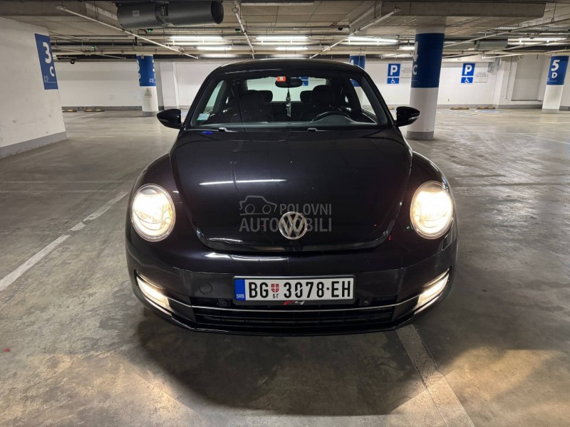 Volkswagen Nova Buba 1.6 tdi New Beetle