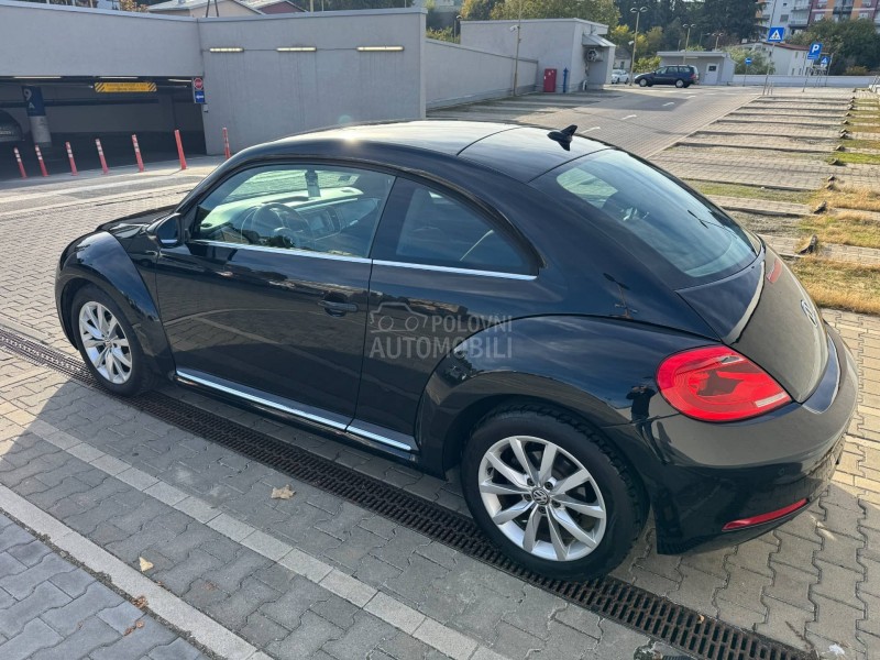 Volkswagen Nova Buba 1.6 tdi New Beetle