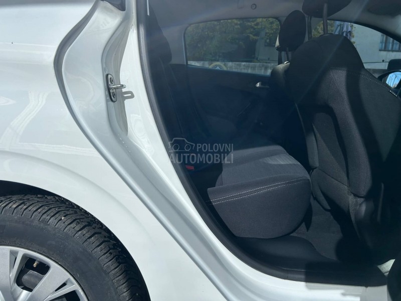 Peugeot 208 1.2 B