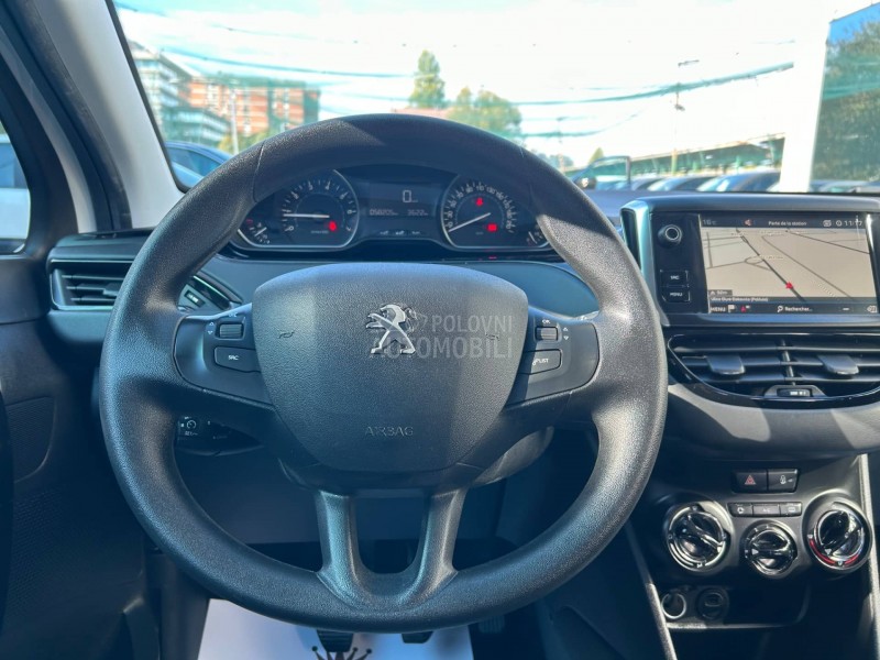 Peugeot 208 1.2 B