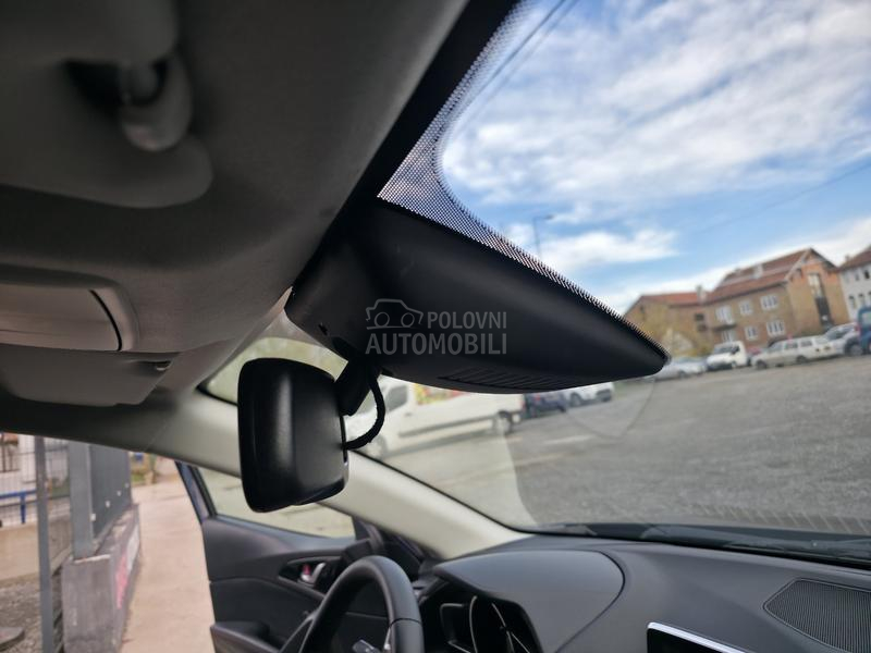 Mazda 3 1.5 D N.A.V.I