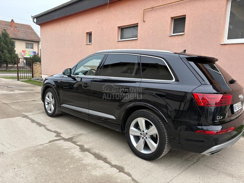 Audi Q7 3.0