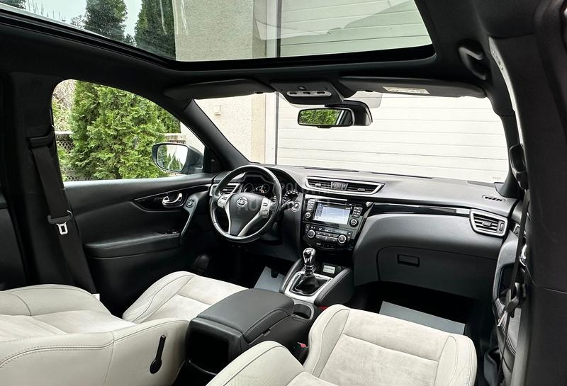 Nissan Qashqai 1.6DCI/PREMIER/4x4