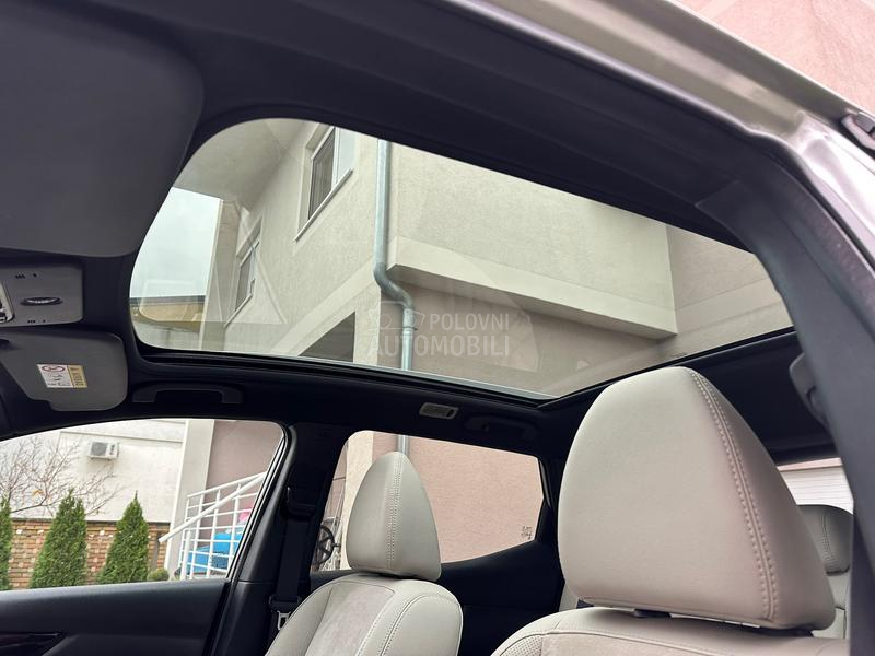 Nissan Qashqai 1.6DCI/PREMIER/4x4