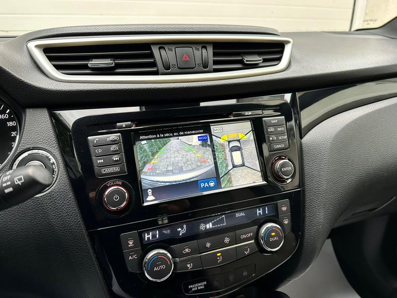 Nissan Qashqai 1.6DCI/PREMIER/4x4