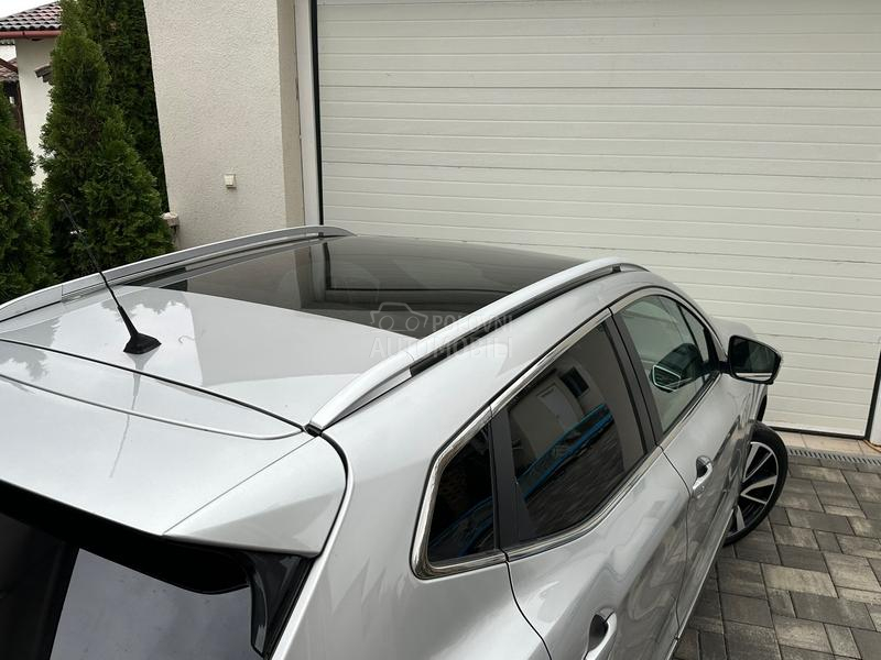 Nissan Qashqai 1.6DCI/PREMIER/4x4