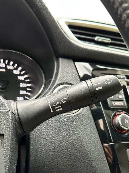 Nissan Qashqai 1.6DCI/PREMIER/4x4