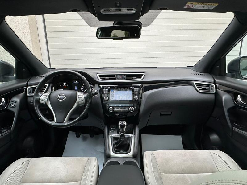 Nissan Qashqai 1.6DCI/PREMIER/4x4