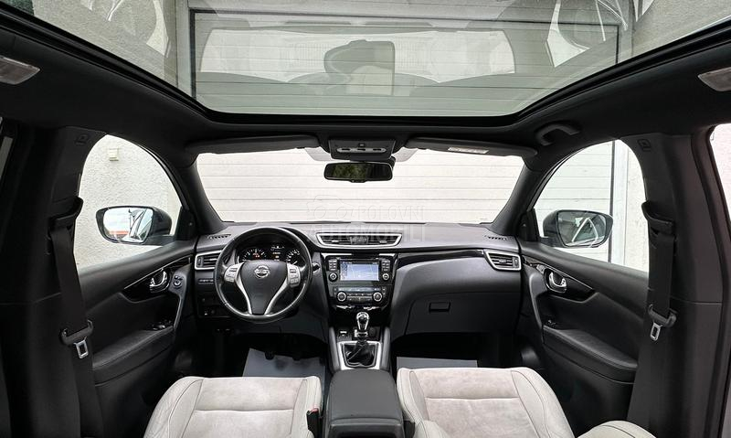 Nissan Qashqai 1.6DCI/PREMIER/4x4