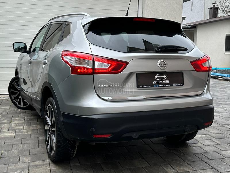 Nissan Qashqai 1.6DCI/PREMIER/4x4