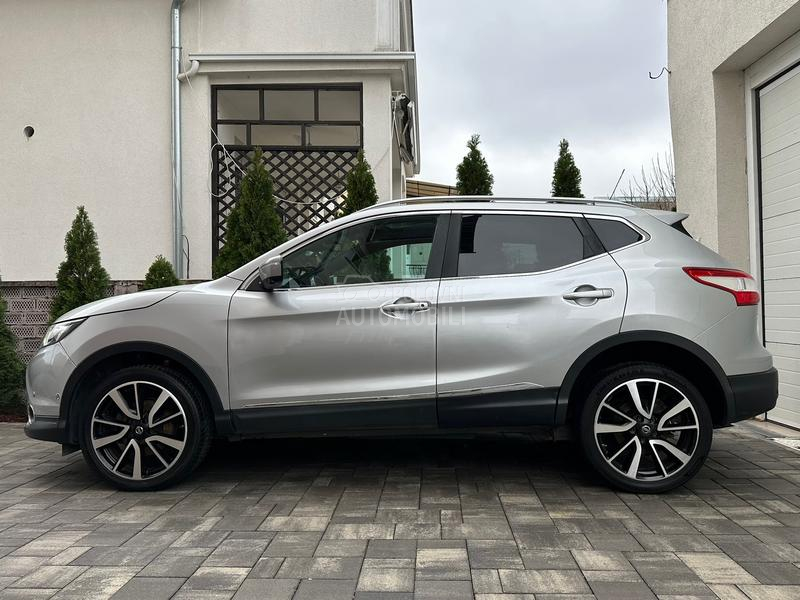 Nissan Qashqai 1.6DCI/PREMIER/4x4