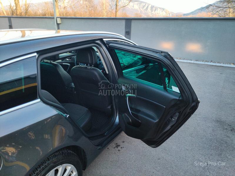 Opel Insignia 2.0 CDTI COSMO SW