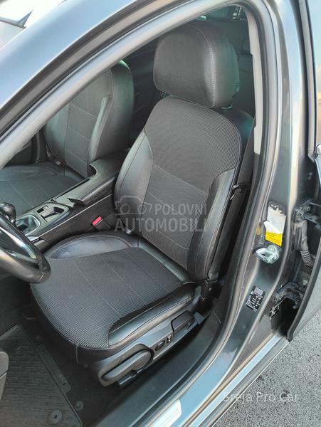 Opel Insignia 2.0 CDTI COSMO SW