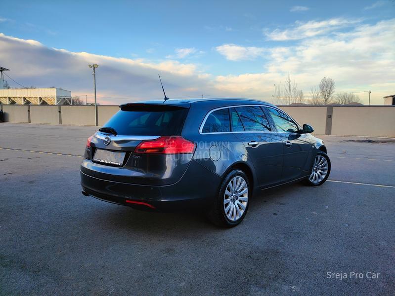Opel Insignia 2.0 CDTI COSMO SW