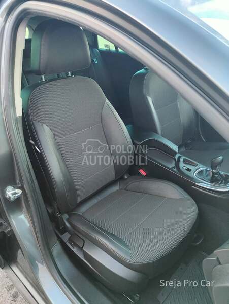 Opel Insignia 2.0 CDTI COSMO SW