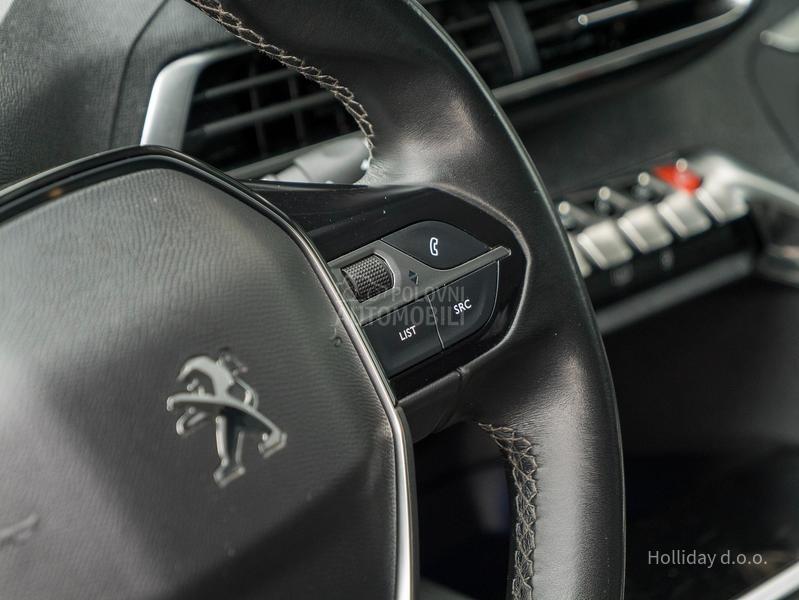 Peugeot 3008 1.2PureTech Allure