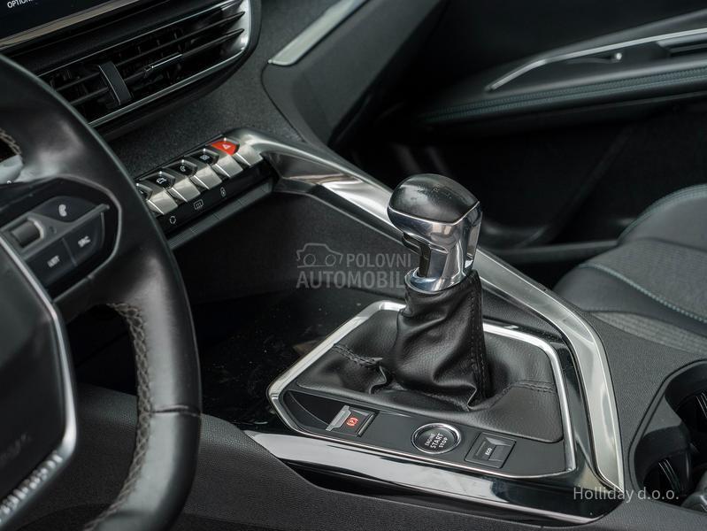 Peugeot 3008 1.2PureTech Allure