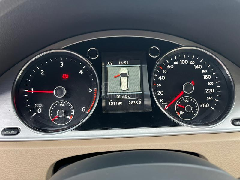 Volkswagen Passat B7 2.0 tdi Highline