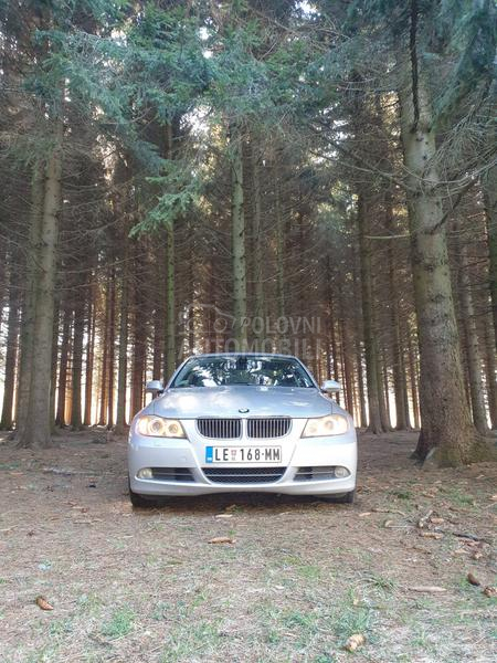 BMW 330 