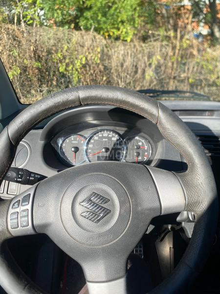 Suzuki Swift 1.6 sport