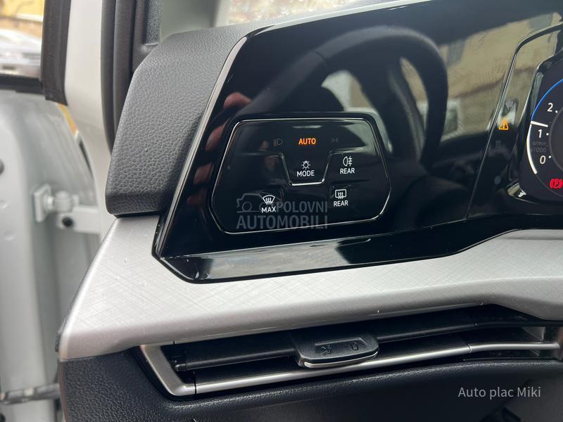 Volkswagen Golf 8 1.5 TGI