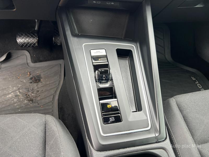 Volkswagen Golf 8 1.5 TGI