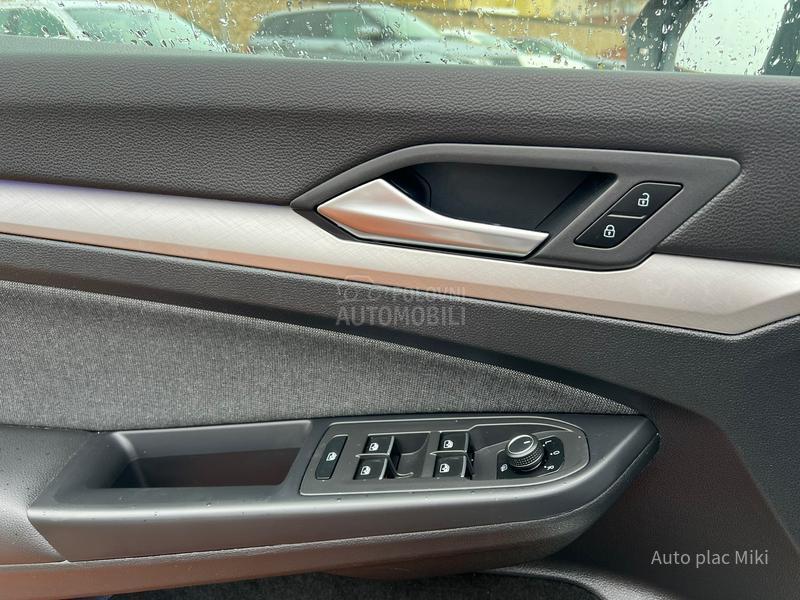 Volkswagen Golf 8 1.5 TGI