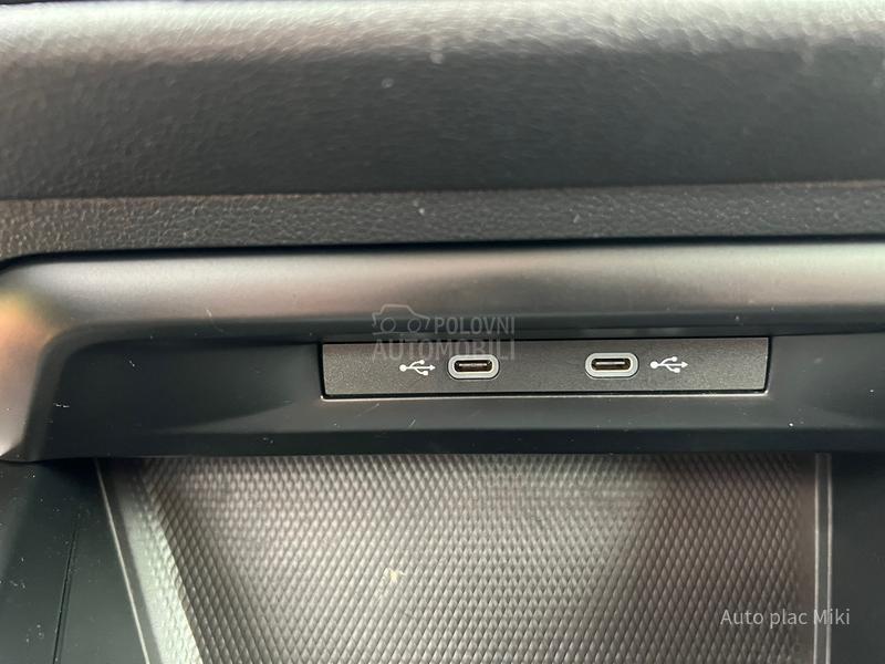 Volkswagen Golf 8 1.5 TGI