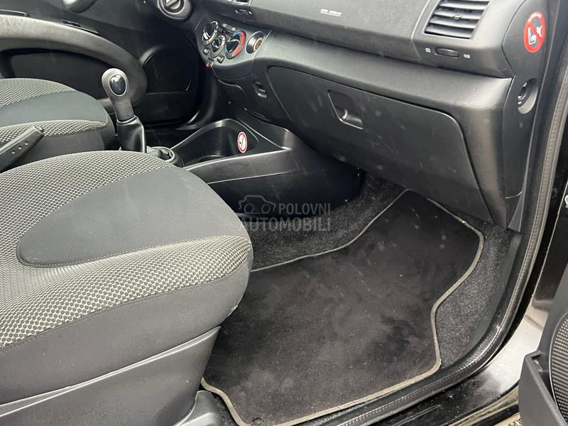 Nissan Micra 1.2