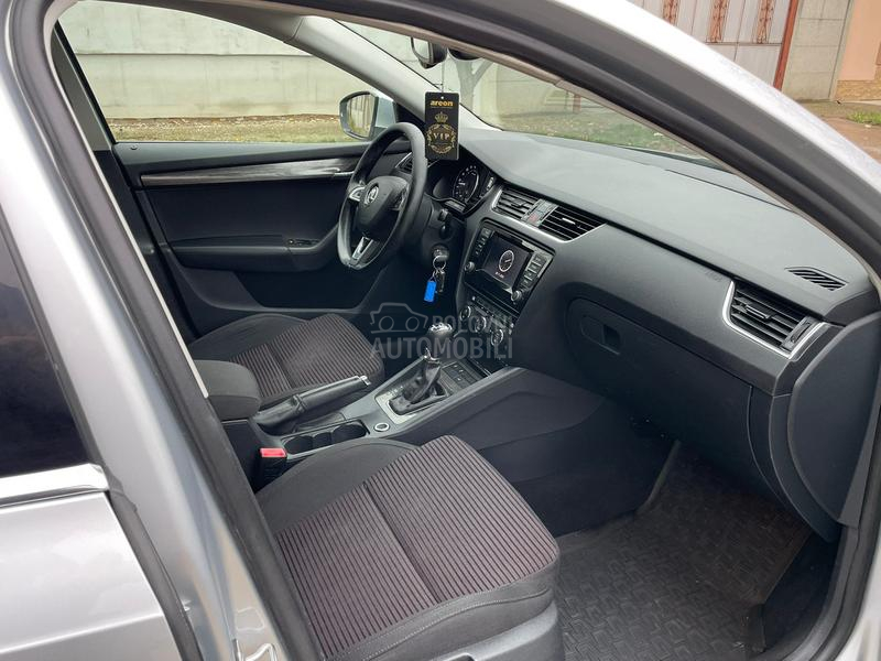 Škoda Octavia Scout 4x4  DSG