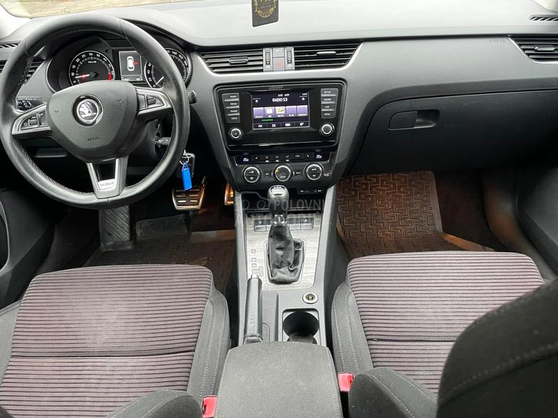 Škoda Octavia Scout 4x4  DSG