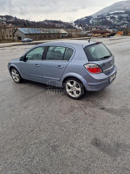 Opel Astra H 