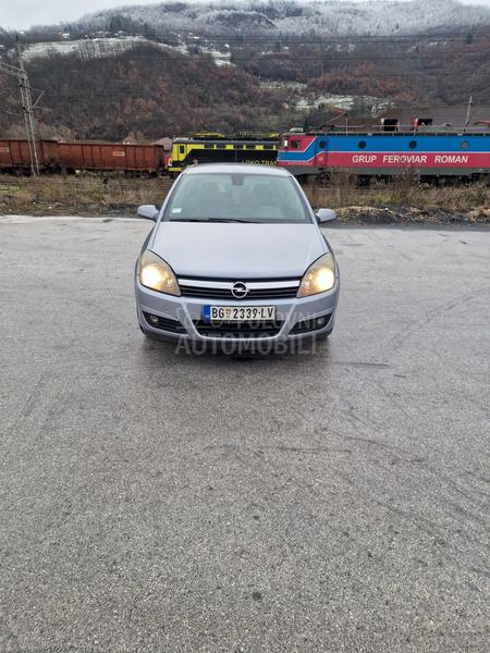 Opel Astra H 
