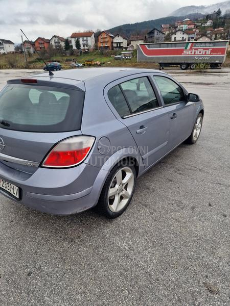 Opel Astra H 