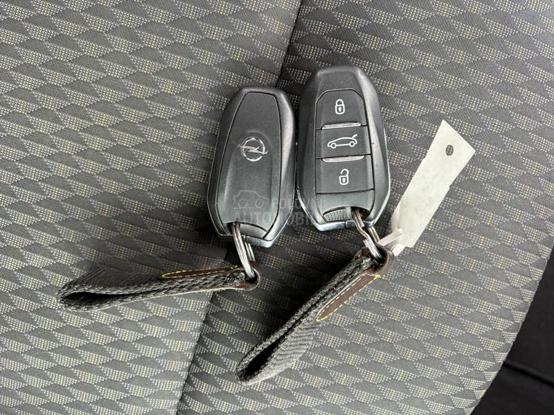 Opel Crossland X  NOV MATIC