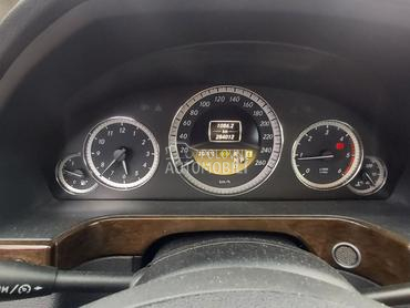 Mercedes Benz E 220 