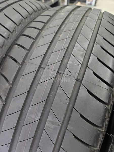 Michelin 215/60 R17 Letnja