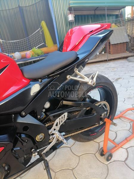 Suzuki GSXR 1000 K6