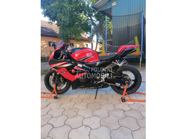 Suzuki GSXR 1000 K6
