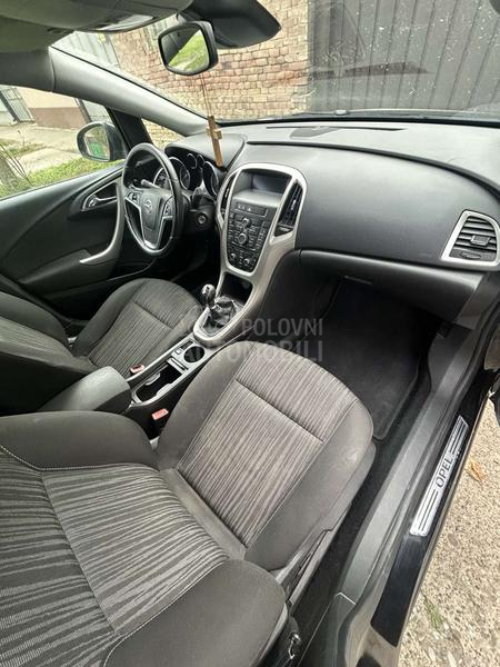Opel Astra J 1.7 CDTI