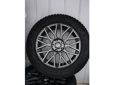 Aluminijumske felne Momo design 17" 5 x 114.3