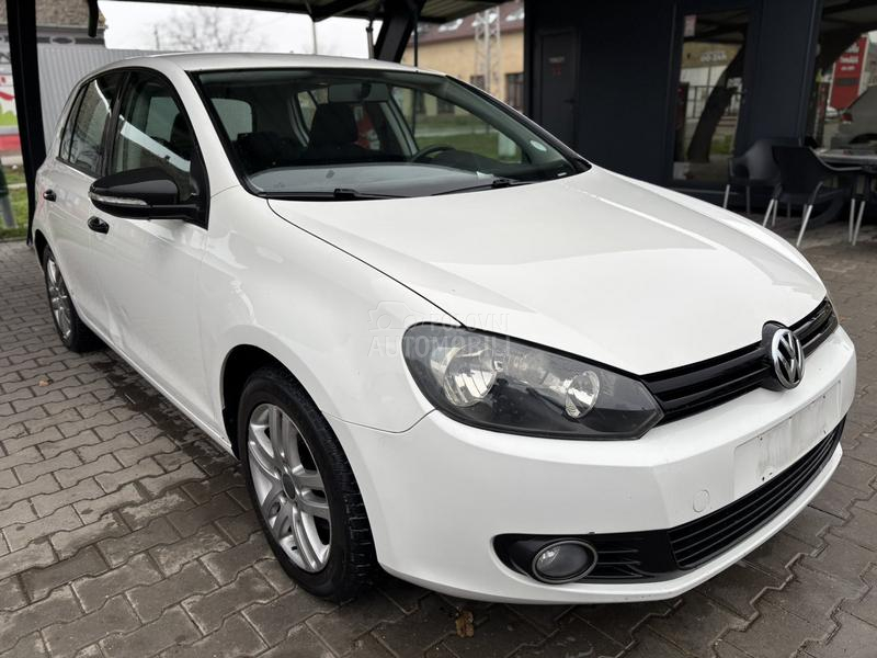Volkswagen Golf 6 1.6 i 8v