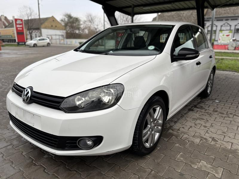 Volkswagen Golf 6 1.6 i 8v