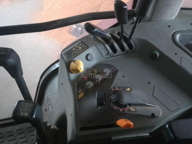 Massey Ferguson 8110