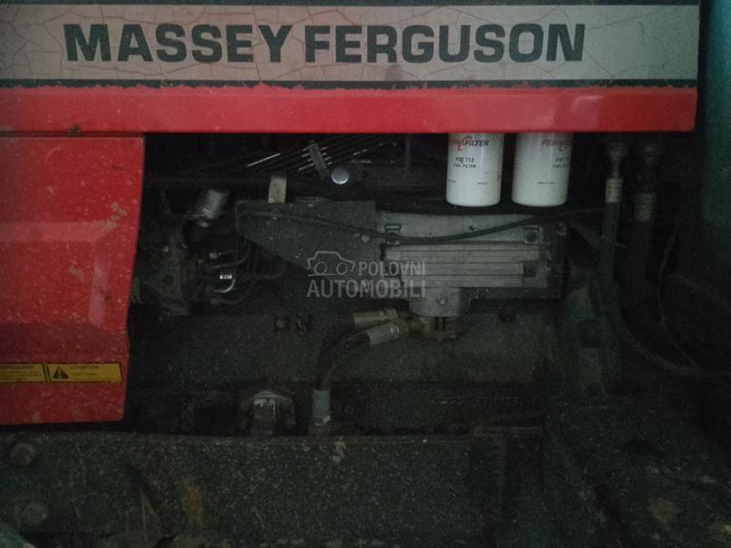 Massey Ferguson 8110